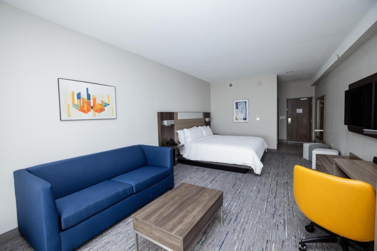 Holiday Inn Express & Suites Tampa Stadium - Airport Area By Ihg מראה חיצוני תמונה