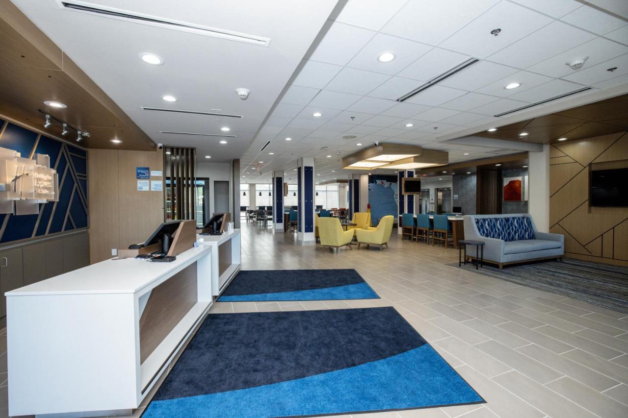 Holiday Inn Express & Suites Tampa Stadium - Airport Area By Ihg מראה חיצוני תמונה