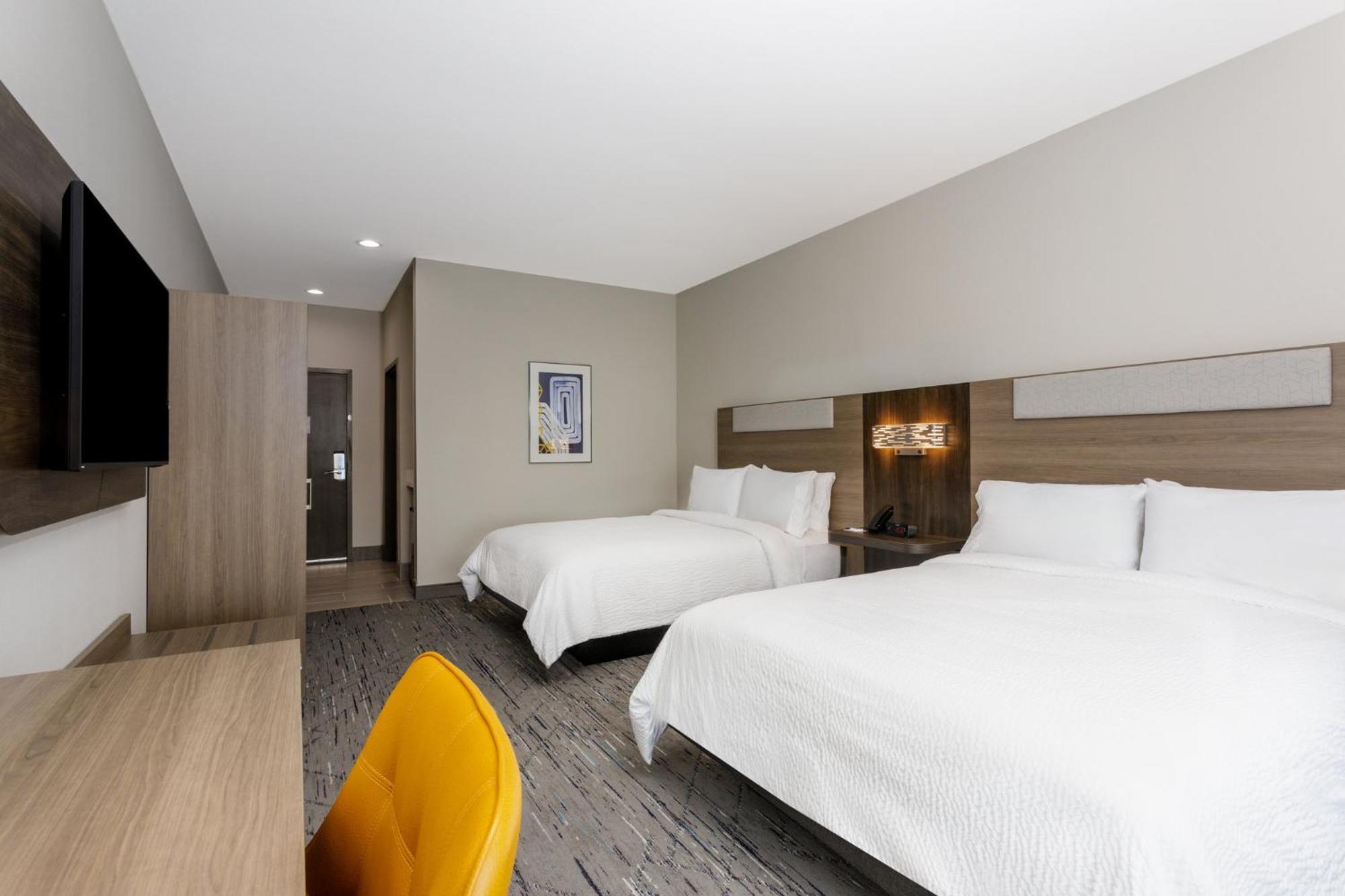 Holiday Inn Express & Suites Tampa Stadium - Airport Area By Ihg מראה חיצוני תמונה