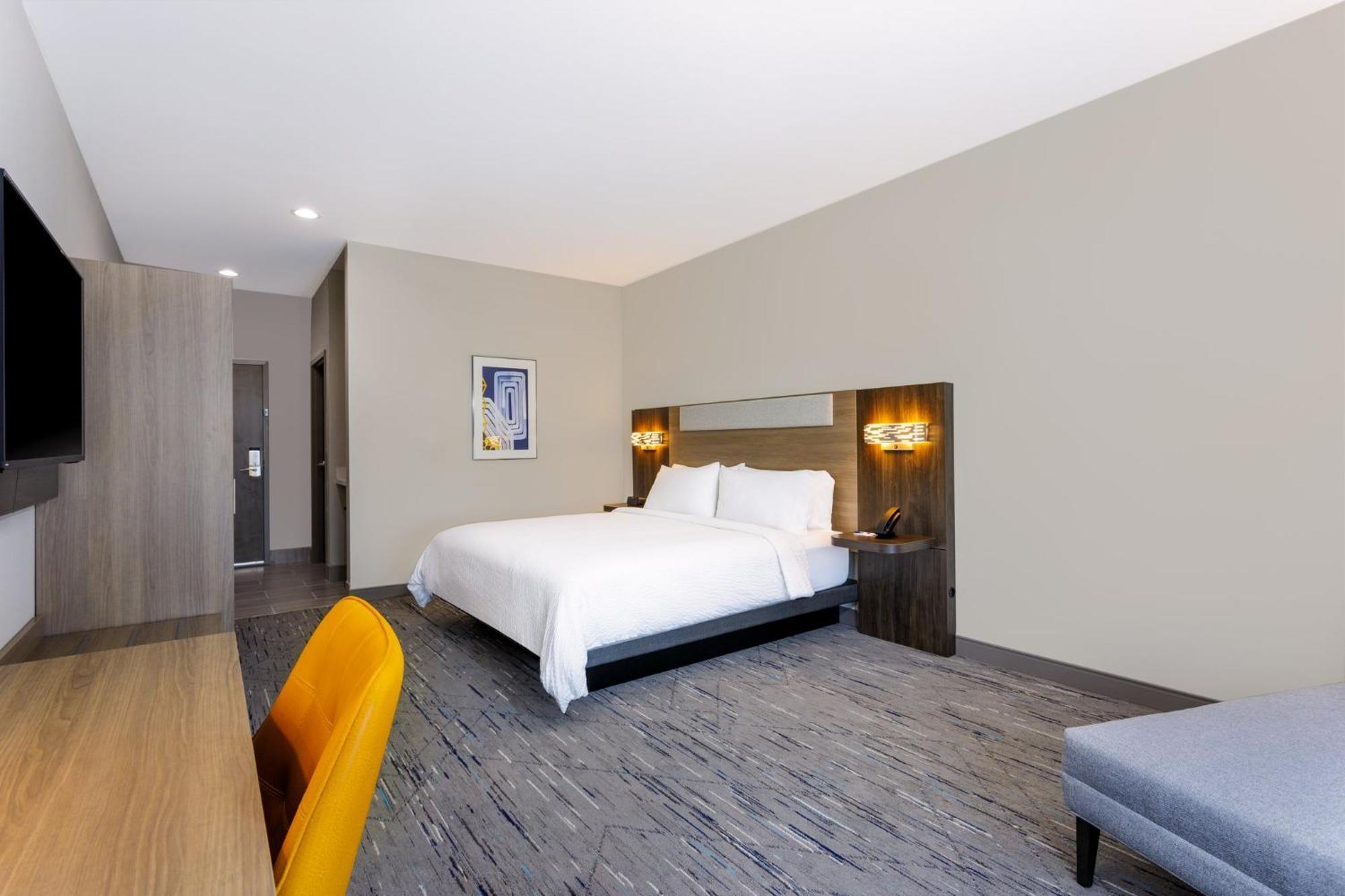 Holiday Inn Express & Suites Tampa Stadium - Airport Area By Ihg מראה חיצוני תמונה