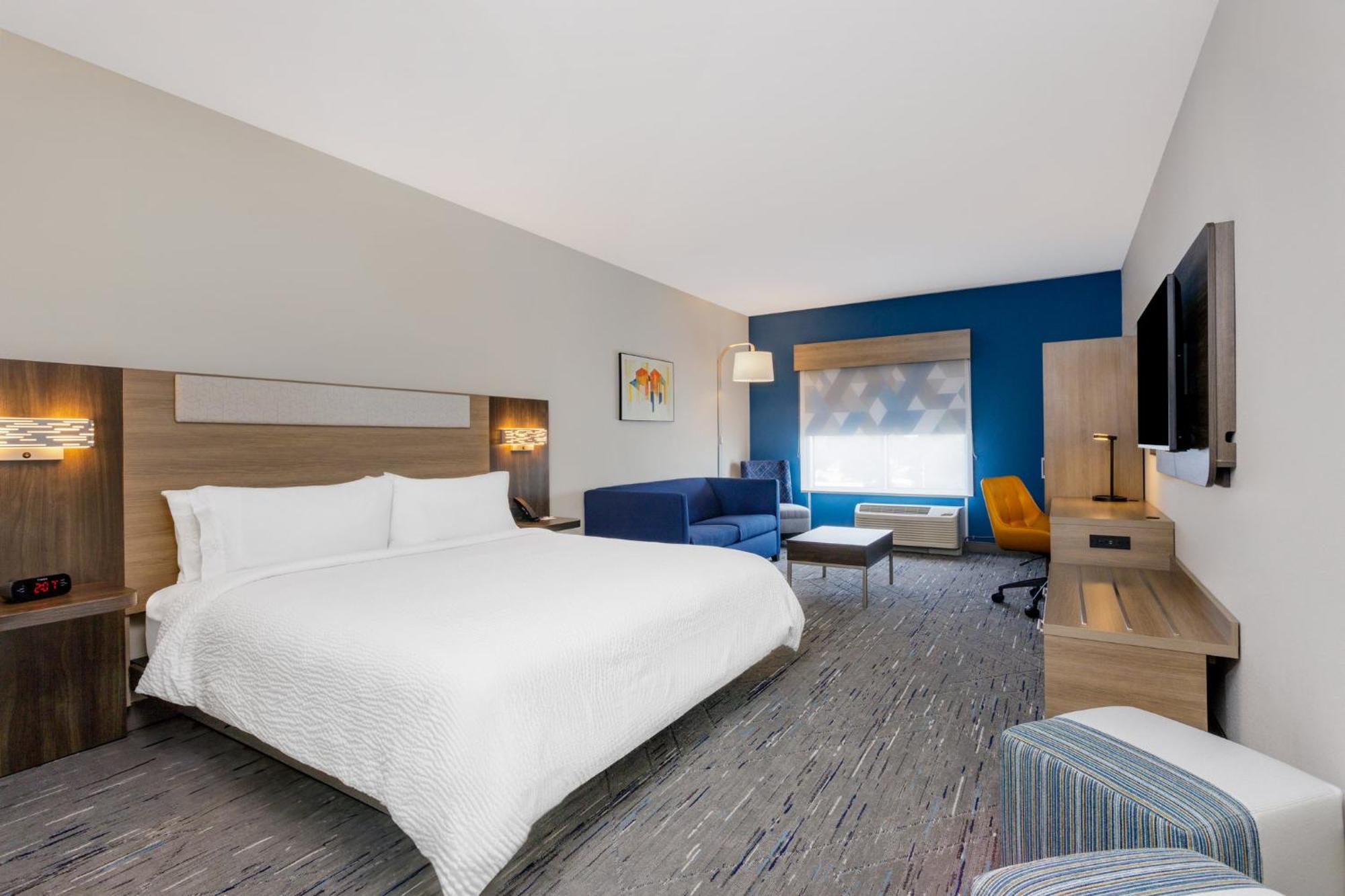 Holiday Inn Express & Suites Tampa Stadium - Airport Area By Ihg מראה חיצוני תמונה